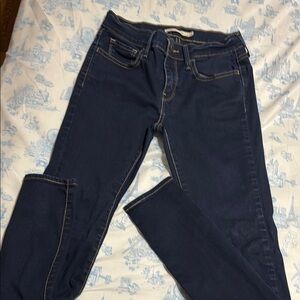 NEW no tags Dark Blue Skinny Jeans with Smooth Texture and Classic Design